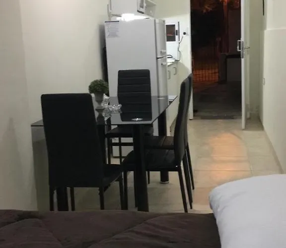 Un Lugar Nuevo Y Confortable